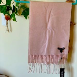 Saks 5th avenue cashmere light pink scarf